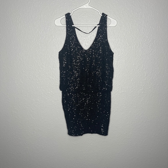 Astr Dresses & Skirts - ASTR The Label black sequin Cocktail  Large Dress